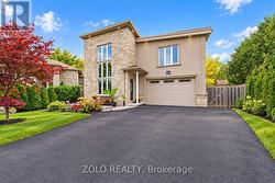 6911B HICKLING CRESCENT  Mississauga, ON L5N 5B1