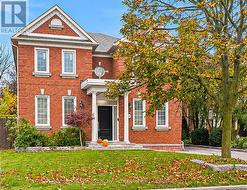 63 OATLANDS CRESCENT Richmond Hill, ON L4C 9P2