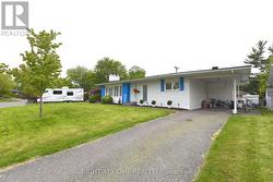 989 GOREN AVENUE  Ottawa, ON K1G 2T8