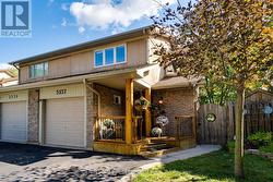 3537 AUTUMNLEAF CRESCENT  Mississauga, ON L5L 1K6