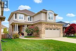 15 ORIOLE LANE  St. Thomas, ON N5R 6K8