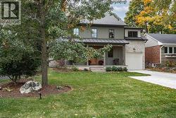 890 FOREST GLEN Avenue  Burlington, ON L7T 2L2