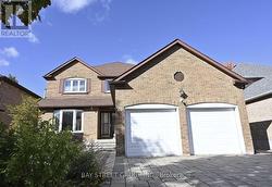 24 BEASLEY DRIVE Richmond Hill, ON L4C 7Z2