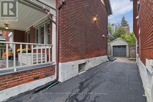 16 Renfrew Avenue, Ottawa, ON 