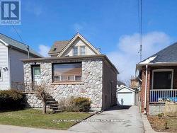 8 TILDEN CRESCENT  Toronto, ON M9P 1V5