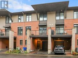 604 CHAPERAL PRIVATE Ottawa, ON K4A 0Y2