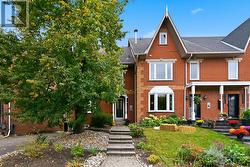 50 EDGEWATER DRIVE  Hamilton, ON L8E 4Z3