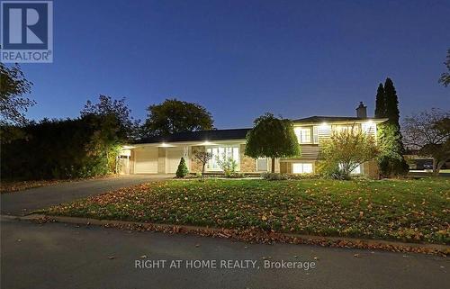 1179 QUEENS AVENUE  Oakville, ON L6H 2B7