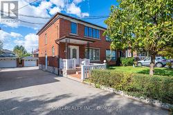 2604 KEELE STREET  Toronto, ON M6L 2P1