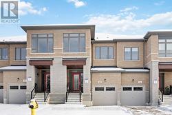 48 MOUNTAINSIDE CRESCENT  Whitby, ON L1R 0P4