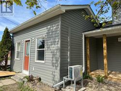 UNIT B - 1119 KING STREET Whitby (Downtown Whitby), ON L1N 5A9