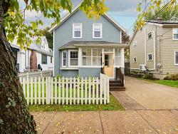 6293 Edinburgh Street  Halifax Peninsula, NS B3L 1W1