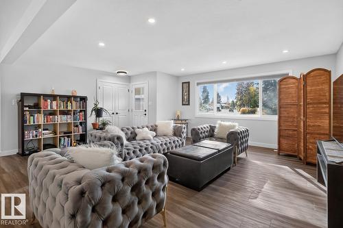 7404 92 Av Nw, Edmonton, AB 