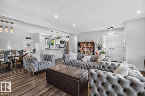 7404 92 Av Nw, Edmonton, AB 