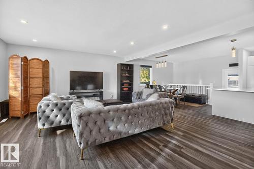 7404 92 Av Nw, Edmonton, AB 