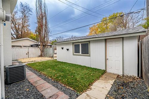 423 Beaverbrook Street, Winnipeg, MB 