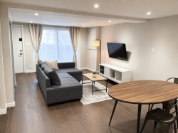 8758 Rue Clark Montréal (Villeray/Saint-Michel/Parc-Extension), QC H2N 1R5