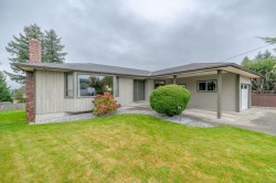 551 Birch St SOUTH Campbell River, BC V9W 6A7