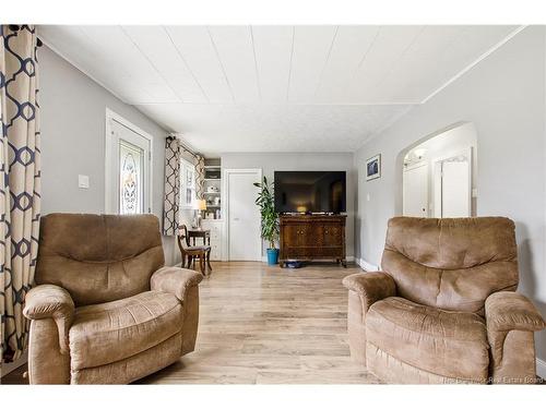 22 Bailey Ave, Fredericton, NB 