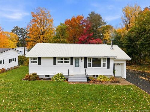 22 Bailey Ave, Fredericton, NB 