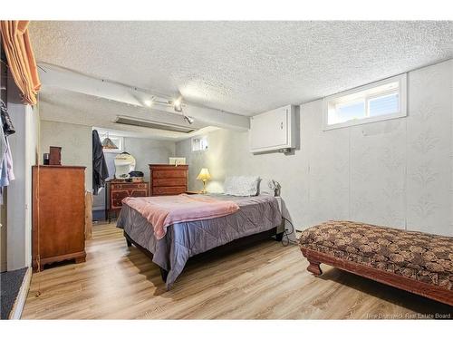 22 Bailey Ave, Fredericton, NB 