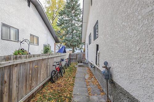 26 Agincourt Rd, Winnipeg, MB 