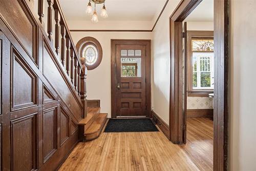 153 Burrows Ave, Winnipeg, MB 