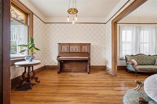 153 Burrows Ave, Winnipeg, MB 