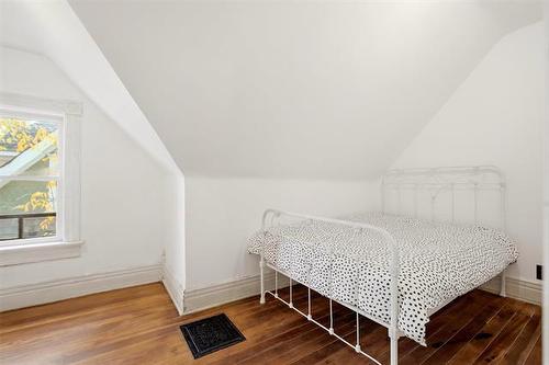 153 Burrows Ave, Winnipeg, MB 