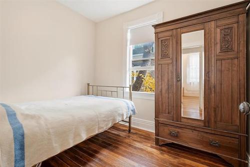 153 Burrows Ave, Winnipeg, MB 