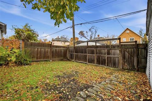 153 Burrows Ave, Winnipeg, MB 