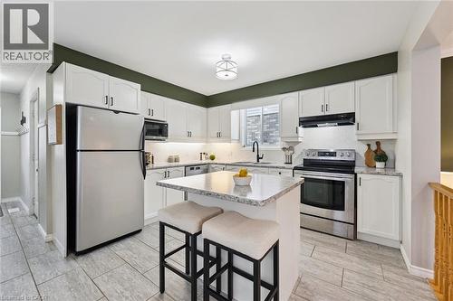 165 Cavelletti Court, Waterloo, ON 