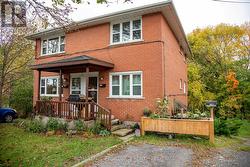 92 GARDINER STREET  Kingston (Central City West), ON K7M 1A7