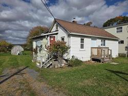 107 Ryland Avenue  Bible Hill, NS B2N 2V5