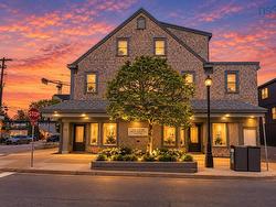 71/75 Portland Street  Dartmouth, NS B2Y 1H5