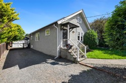476 Ypres St Duncan, BC V9L 3T6