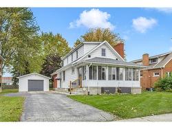 61 UNIVERSITY Avenue  Wallaceburg, ON N8A 3Z7