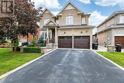 13 VISTA DRIVE Bradford West Gwillimbury, ON L3Z 0B6