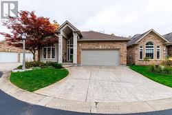 27 PARNELL ROAD  St. Catharines (Vine/Linwell), ON L2N 2W1