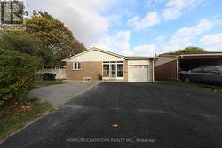 271 JOHN TABOR TRAIL Toronto, ON M1B 2R8