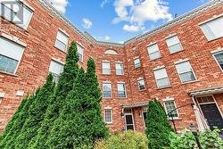 34 FAIRHEAD MEWS Toronto, ON M4E 3Y4