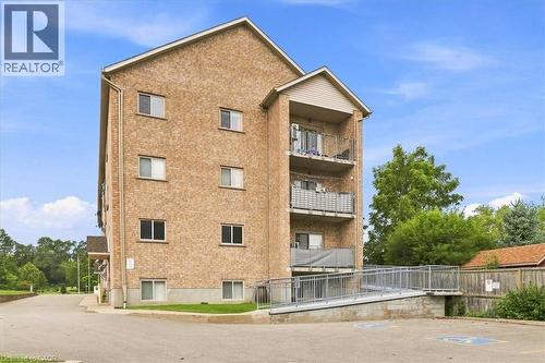 1522 KING Street E Unit# 403  Kitchener, ON N2G 2P1