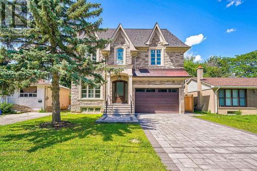 82 CARTIER CRESCENT  Richmond Hill, ON L4C 2N5
