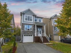 16 Lowther Lane  Bedford, NS B4B 0L6