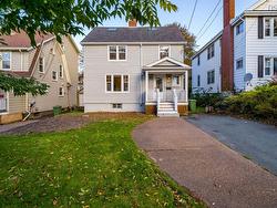 6869 Quinpool Road  Halifax, NS B3L 1C5