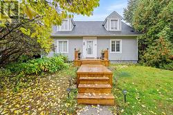 96 PUTMAN AVENUE  Ottawa, ON K1M 1Z6