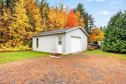 Garage - 330 6E Rang, Saint-Étienne-Des-Grès, QC 
