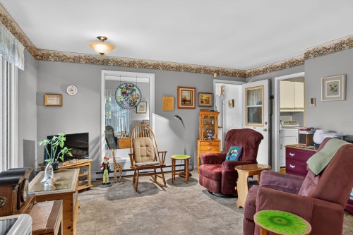 Living Room - 330 6E Rang, Saint-Étienne-Des-Grès, QC 