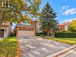 10 DARLEY STREET Ajax, ON L1T 3X8