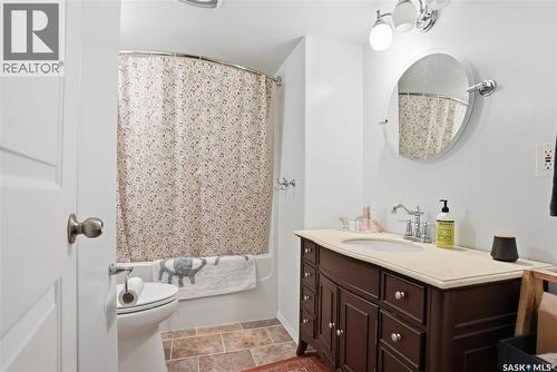 95 St Lawrence Crescent, Saskatoon, SK 
